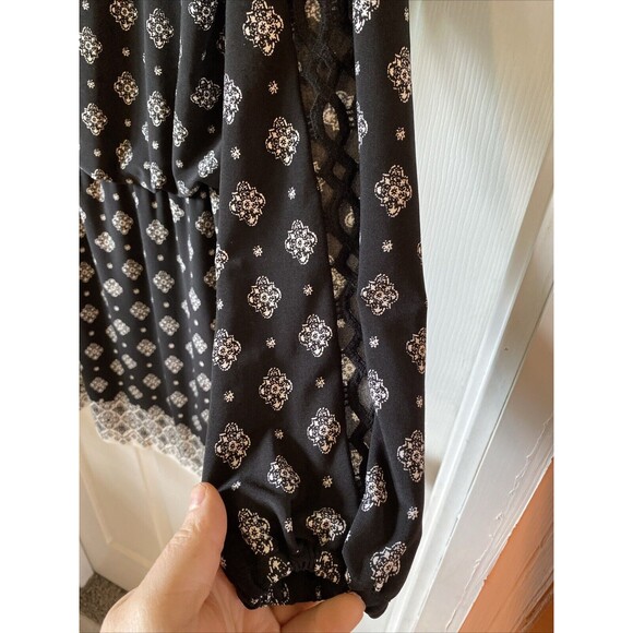 White House Black Market Dress Long Sleeve Mesh Sleeve Above Knee Lined - Picture 4 of 15